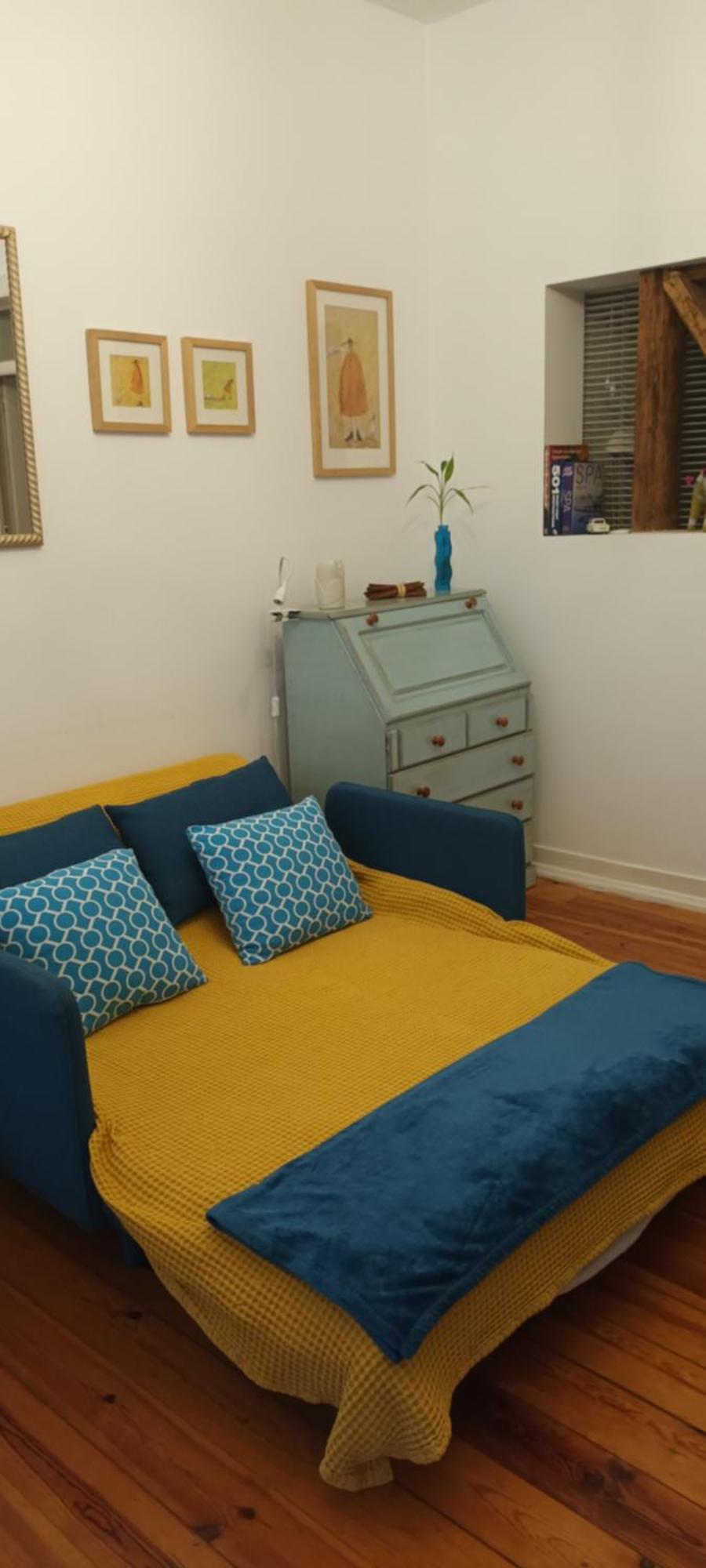 April Bridge House Apartment