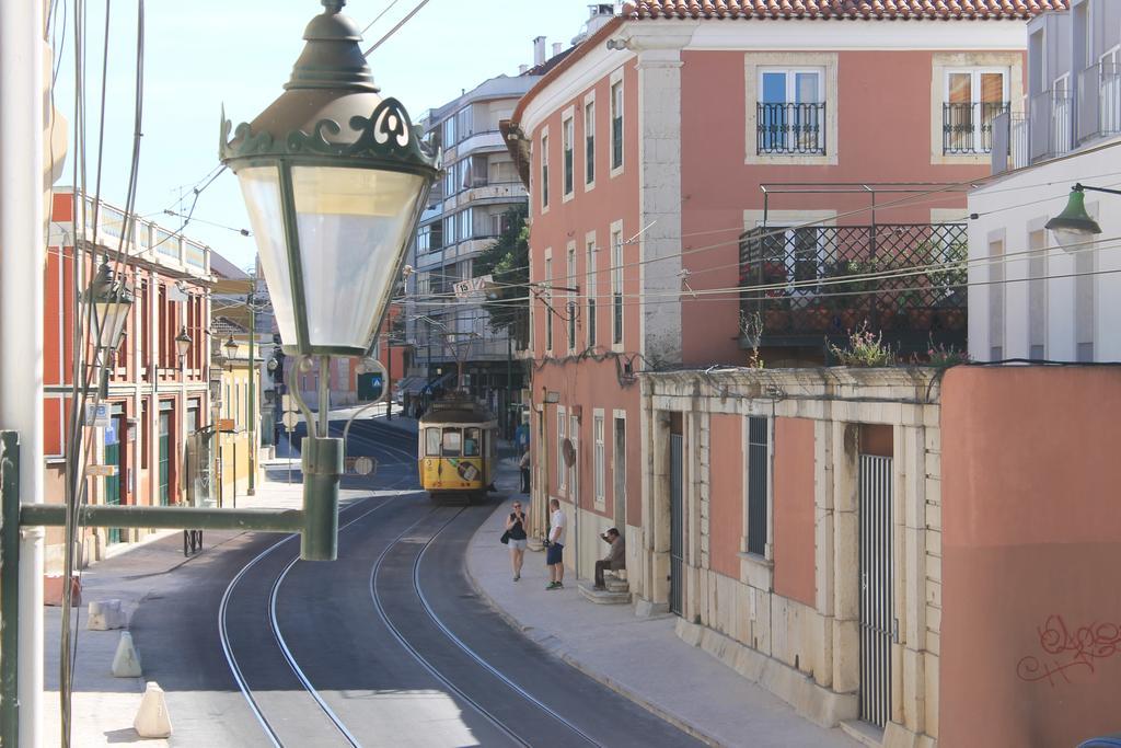 April Bridge House * Lisboa